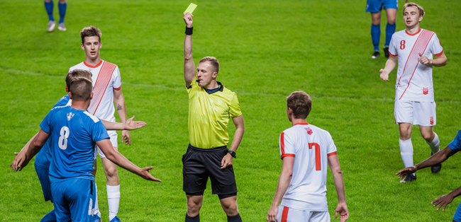 lg-frankfurt-am-main-entscheidet-ueber-altersdiskriminierung-von-schiedsrichtern-im-profifussball