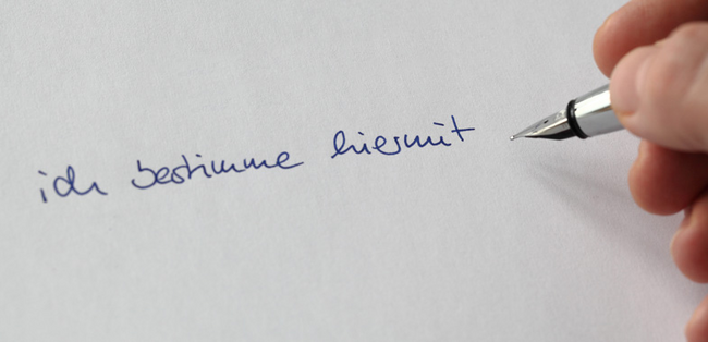 olg-oldenburg-zur-wirksamkeit-eines-testaments-auf-einem-kneipenblock
