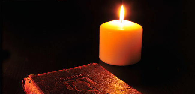 advent-advent-ein-lichtlein-brennt